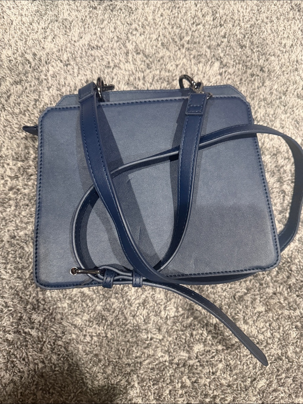 Steve Madden Navy Boxy Logo Crossbody - Picture 4 of 4